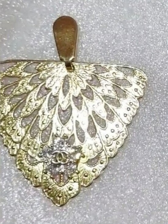 Jewelry - Pierced Post Gold Fan-shaped Earrings